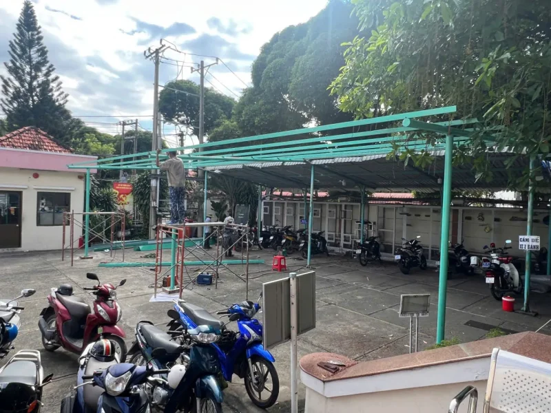 Mái che nơi để xe công ty